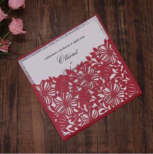 50pcs Laser Cut Wedding Invitations Glitter Lace Hollow Flora Elegant Invites Cards For Marriage - Цвет: Красный