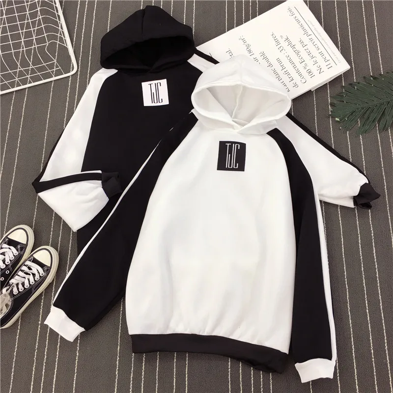 

Fleece printed long sleeve shoulder insertion and stitching cap and couple's guard clothes