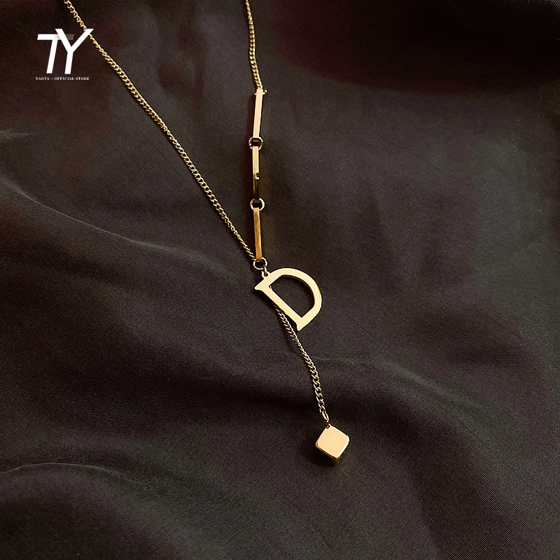 2020 new classic titanium steel D letter pendant Necklace for woman fashion jewelry autumn sweater chain girl's neck chain