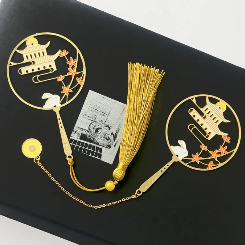 

Creative Moon Rabbit Bookmark Cute Pendant Tassel Metal Art Exquisite Book Mark Page Folder Office School Supplies Stationery