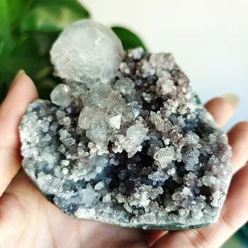 

Natural crystal fish-eye mineral specimens are arranged specimen home decorative stone collection and appreciation