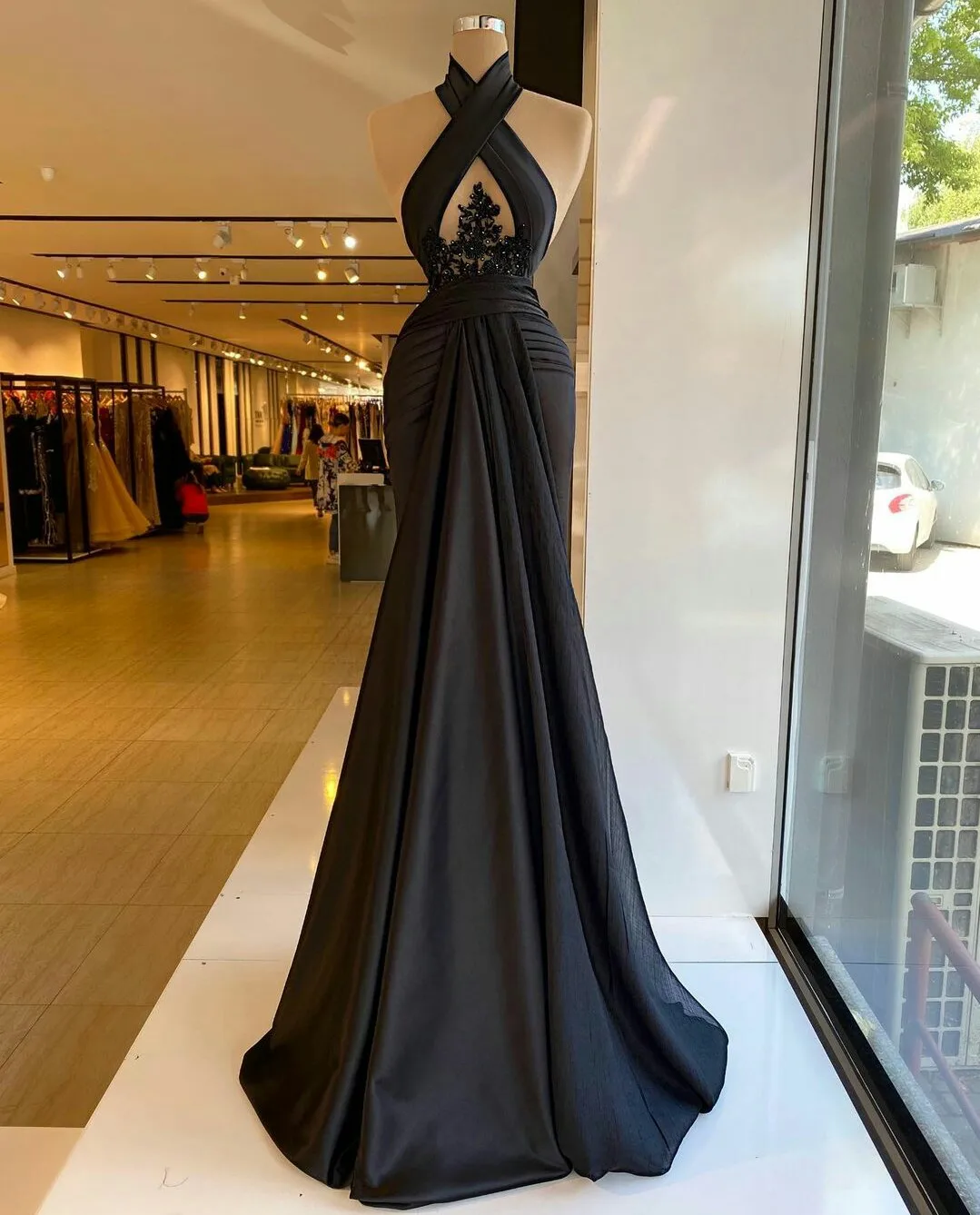 Evening Gowns Appliques Beaded Ruffles 