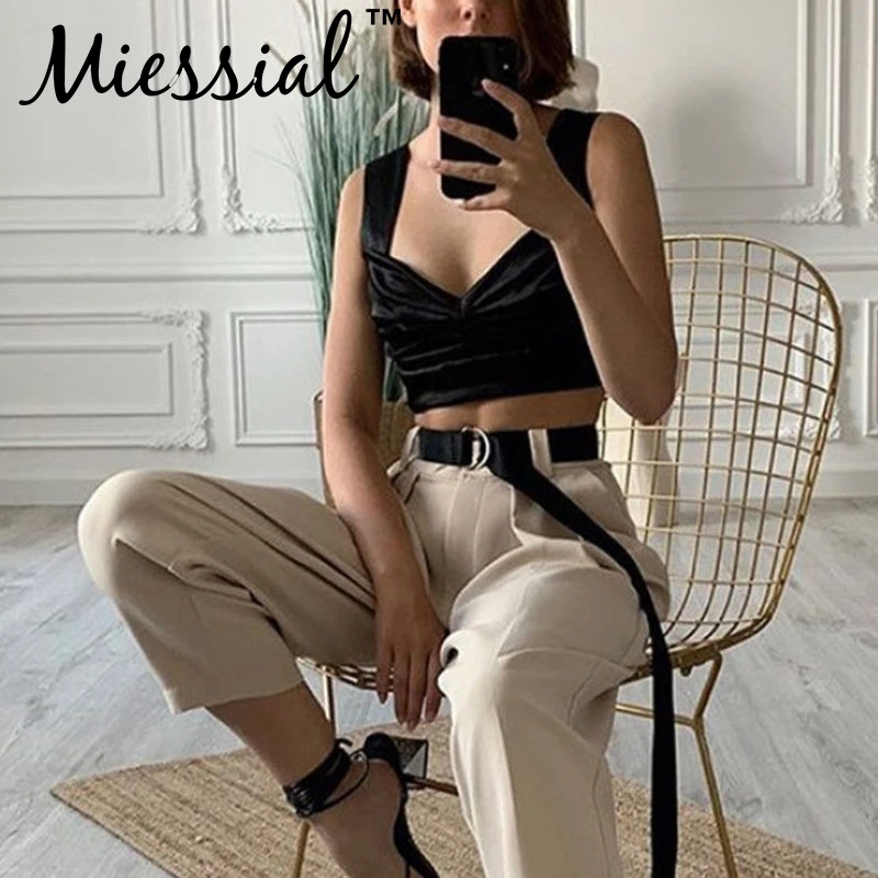 Miessial, белый сатиновый топик, шикарный укороченный Топ для женщин, v-образный вырез, плиссированный, элегантный, уличная одежда, топ на бретелях, Осень-зима, Женский клубный сексуальный топ