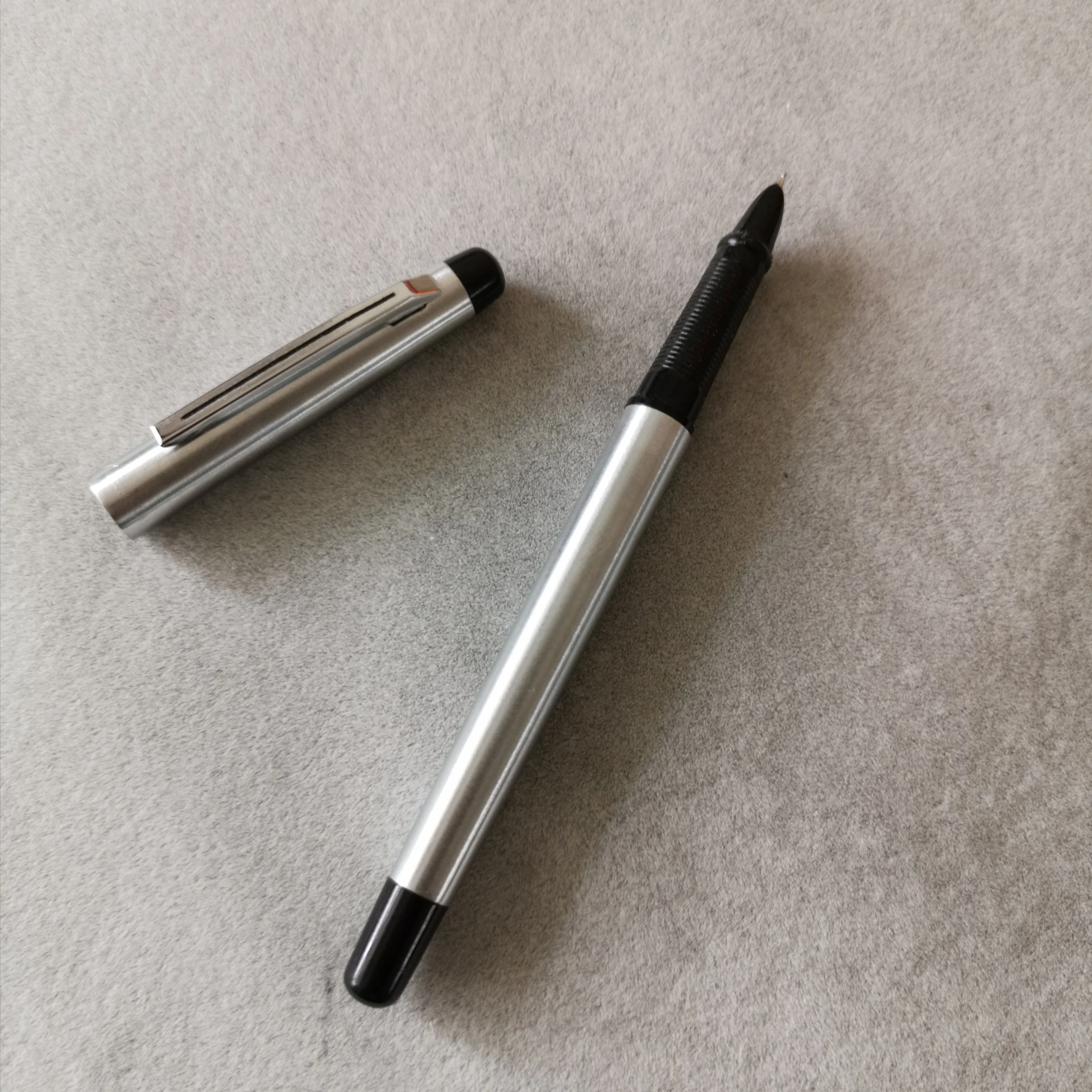 

Old Stock Wing Sung 9801 Fountain Pen Metal Ink Pen Fine Nib Aerometric Filler Writing Gift Stationery Office School Supplies