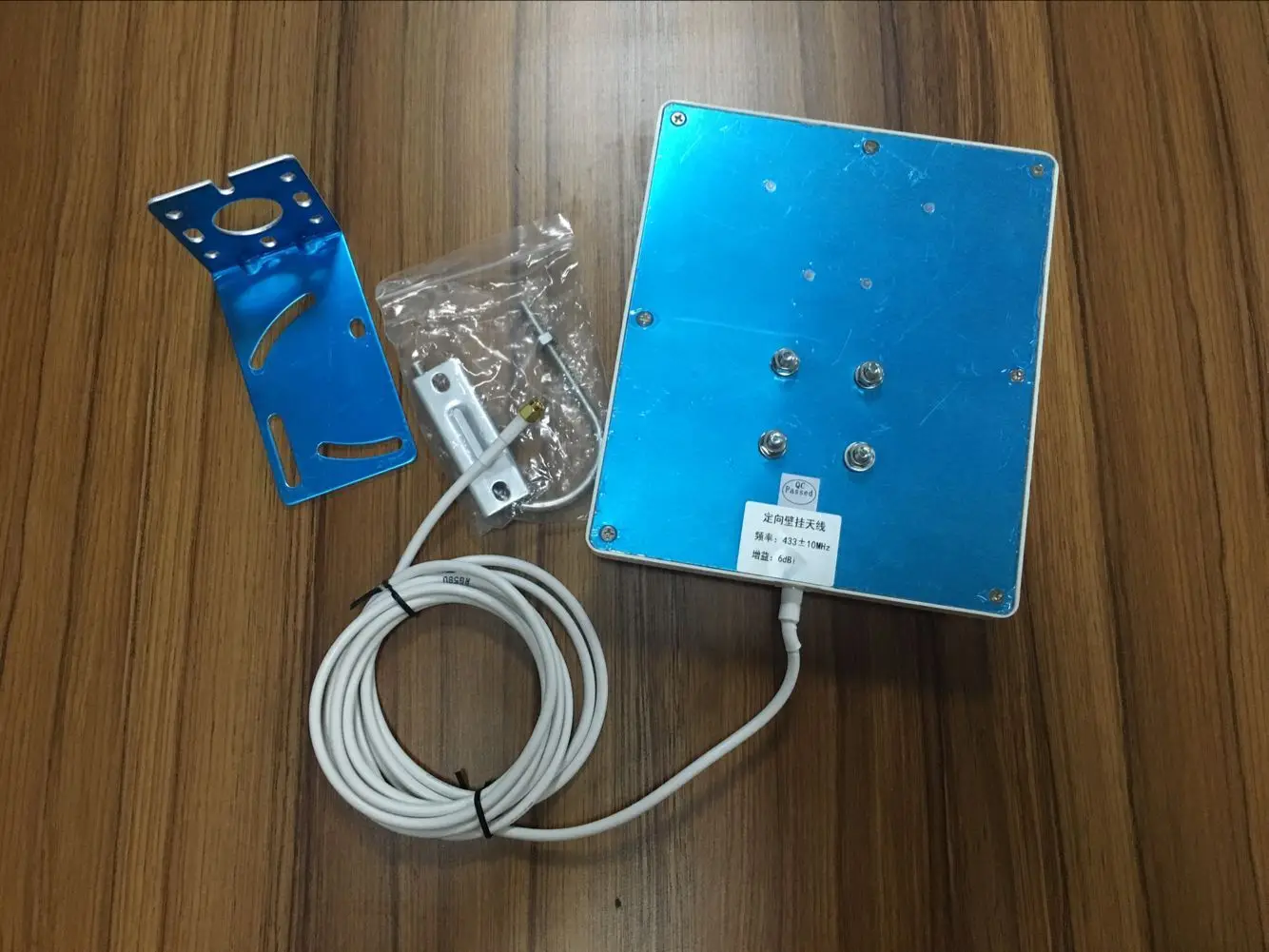 OSHINVOY 433MHz patch antenna 433M SMA panel antenna outdoor 433M data transmitting patch antenna 2