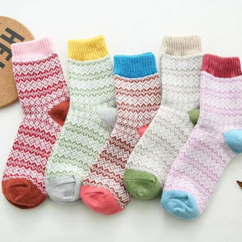 Новинка, зимние толстые теплые женские шерстяные носки, винтажные рождественские носки в полоску с геометрическим рисунком, цветные Calcetines Mujer