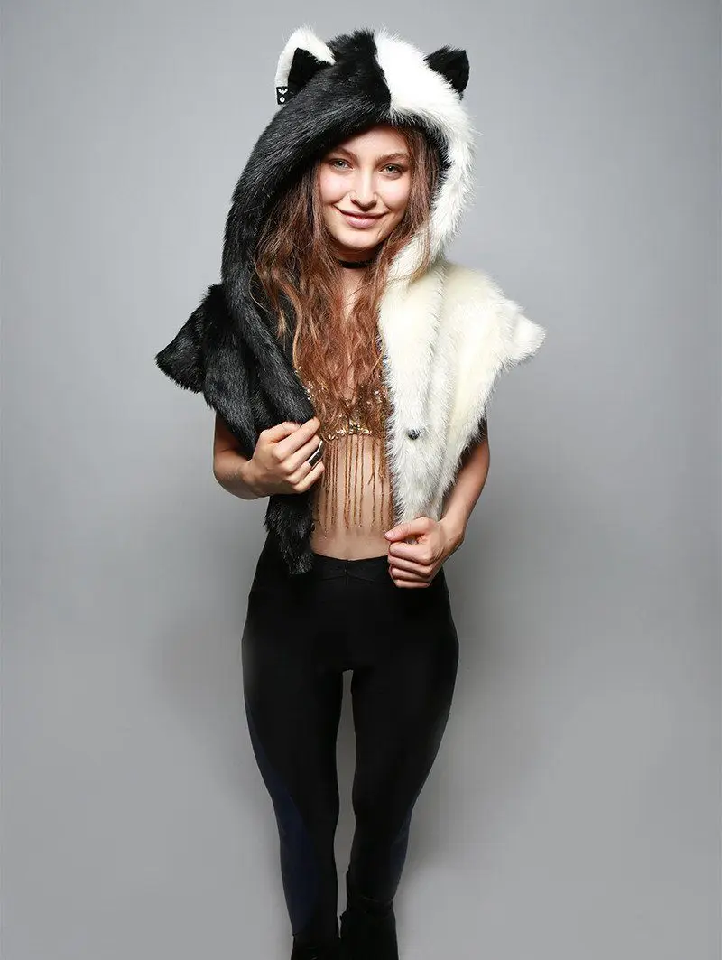 

Warm Animal Cap with Shawl Faux Fur Hat Hood Animal Hat Patchwork Wolf Plush Halloween Christmas Party Novelty Fur Hats 2020