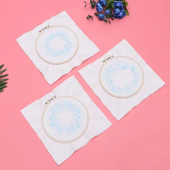 

3 Set Embroidery Tools Round Base Flower Pattern Durable DIY Kit Needles Wools Thread Accessories for Women DIY Starter