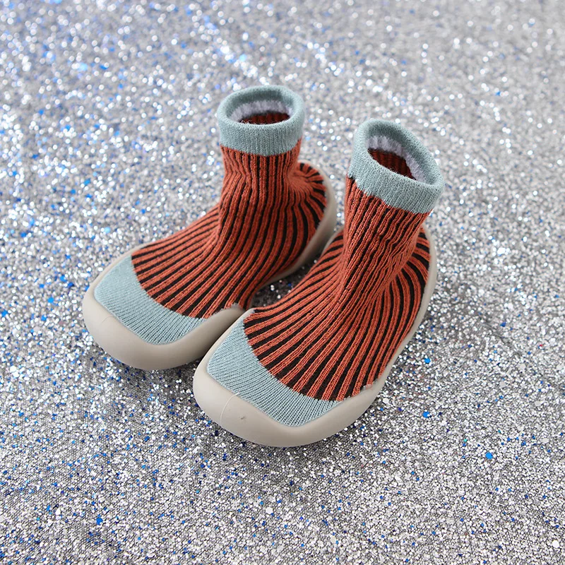 Детская обувь для девочек, коллекция года, для малышей, для первых шагов, мягкая резиновая подошва, обувь для малышей осень-зима, унисекс вязаная обувь, нескользящие носки - Цвет: CYZZ00S-BL