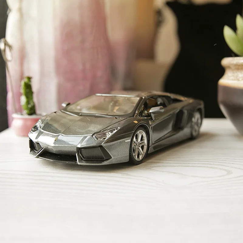 Bimeigao 1: 24 Lamborghini Lp700 Reventon Lp750 модель спортивного автомобиля модели брелок для автомобильных ключей, модель