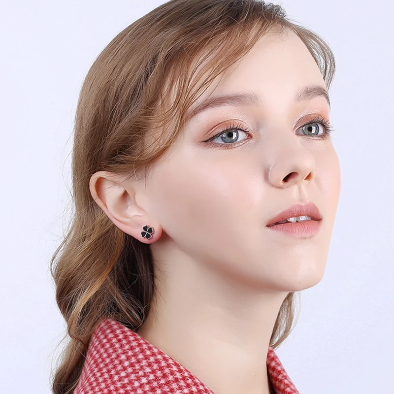 Four-leaf Clover ornament