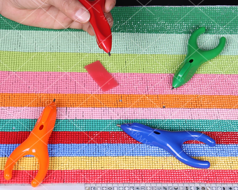 

DIY Square/Round Point Drill Pen for 5D Diamond Painting Tools Easy to Pick Up Rhinestones Diamond Embroidery Accessories (4PCS)