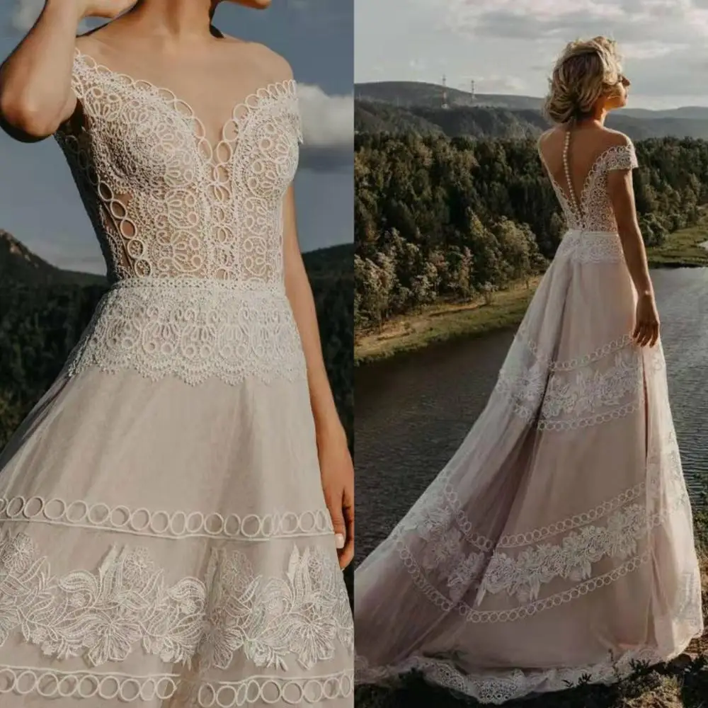 

2020 Bohemian Wedding Dress Lace Appliqued Sheer Jewel Neck Vestido De Noiva Sweep Train Beach Boho Wedding Dresses Bridal Gowns