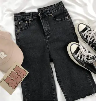 

Elastic slim high waist black denim shorts