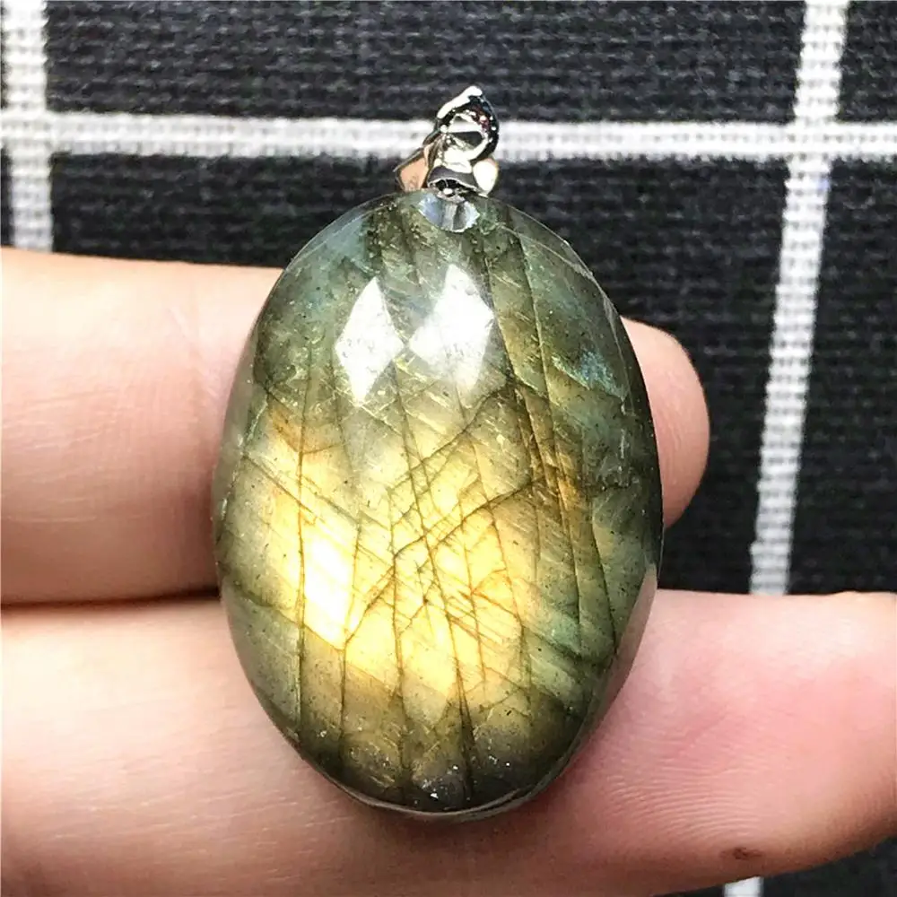 

Necklace Pendant Natural Labradorite Stone Jewelry For Woman Men Yellow Light Crystal Silver 28x20x12mm Oval Beads Stone AAAAA