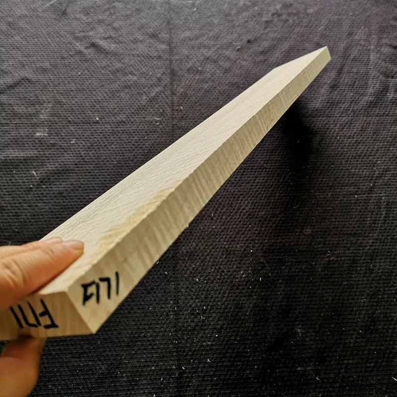 171.3