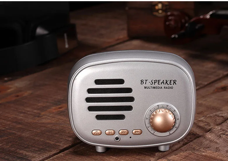 Silver grey Американский ретро и Ностальгический Bluetooth динамик портативный подарок радио Plug In Card U диск мини аудио, Рождество - Цвет: Silver grey