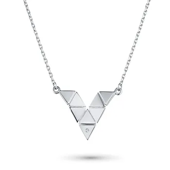 

Necklace made of silver with a diamond