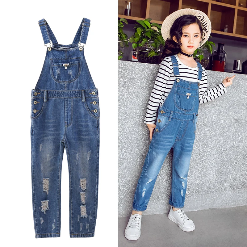 Модные Демисезонные комбинезоны для маленьких девочек повседневные рваные джинсовые брюки на подтяжках детские брюки в Корейском стиле для 4, 6, 8, 10, 12, 14 лет