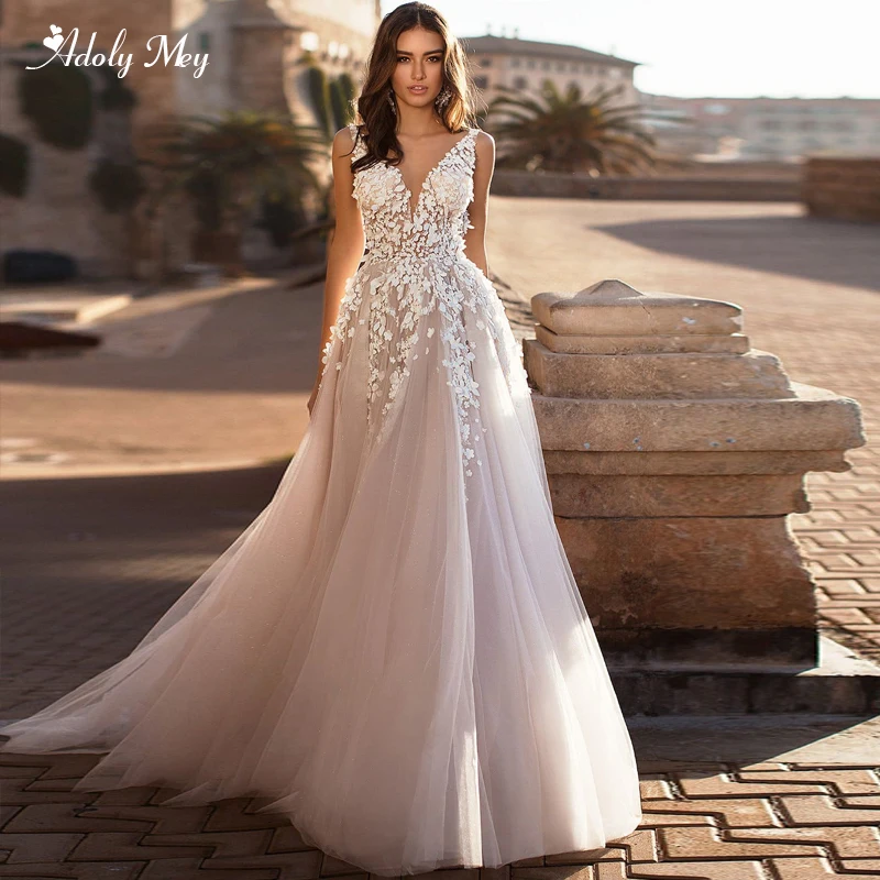 

Adoly Mey New Arrival Sexy Scoop Neck Backless Tulle A-Line Wedding Dress 2020 Graceful Appliques Flowers Bohemian Wedding Gowns
