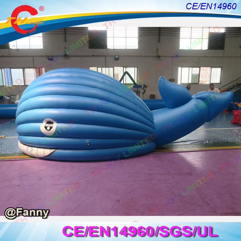 6m long Blue giant inflatable whale for sea park decoration Advertising