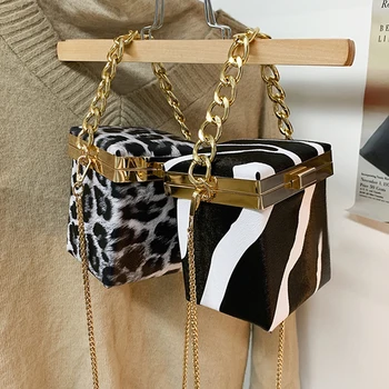 

Women's Small Chain Crossbody Bag Fashion PU Leather Leopard Zebra Pattern Party Purse and Handbag Female Shoulder Bag ZD1991
