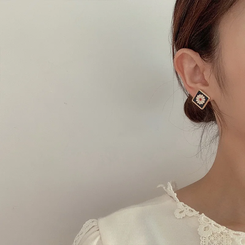 Fashion Cute Vintage Flower Enamel Square Round Glaze Hoop Earrings For Women Fashion Boucle d'oreille Brincos Jewelry