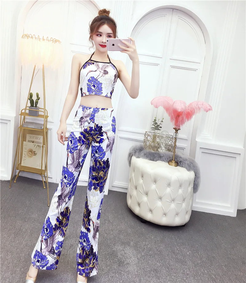 

Photo Shoot 2019 Summer New Style Fashion Halter Cutout-Waist Tops + High-waisted Slimming Printing Mesh Red Trousers Set