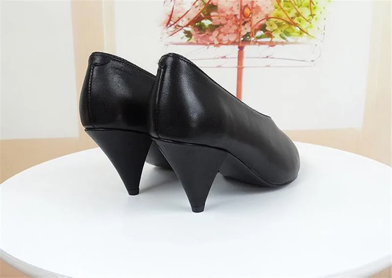 New V-mouth Pumps Women Shoes Sexy Pointed Toe Grandmother Shoe Woman Pumps Shallow Rhinestone Single Lady High Small Heels Shoe