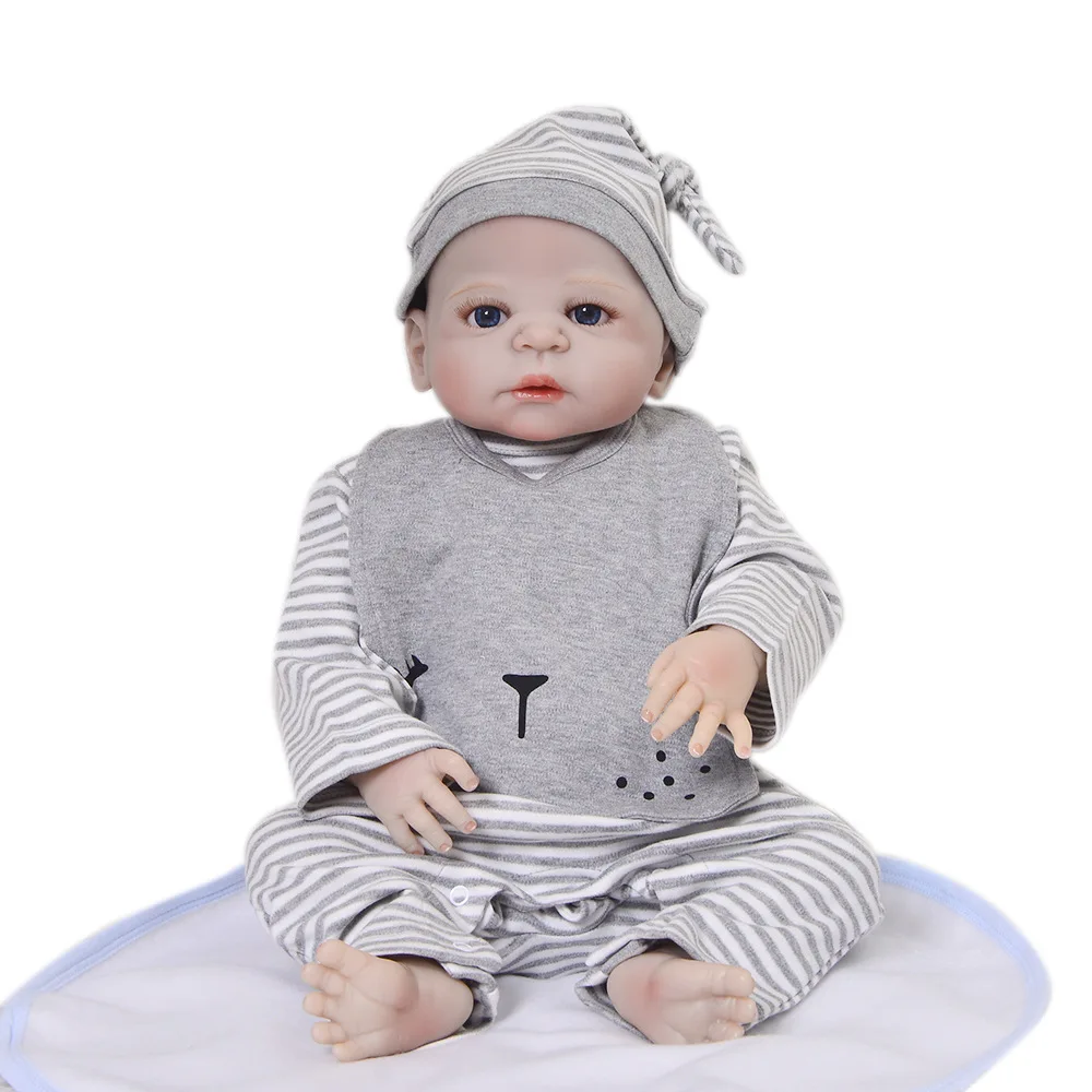 

Keiumi 23-Inch Full Rubber Reborn Baby Doll Reborn Baby Bald Model Infant Boy Hot Selling