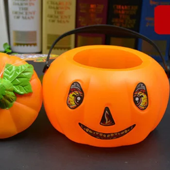 

2Pcs Useful Durable Premium Longlasting Handhold Plastic Convenient Helpful Pumpkin Bucket with Lighting for Halloween