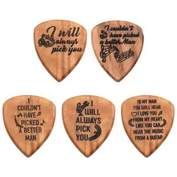 

Wood Letter Guitar Pick 2.5mm Thickness Creative Acoustic Electric Bass Plectrum Musical Instrument Fingerpicks