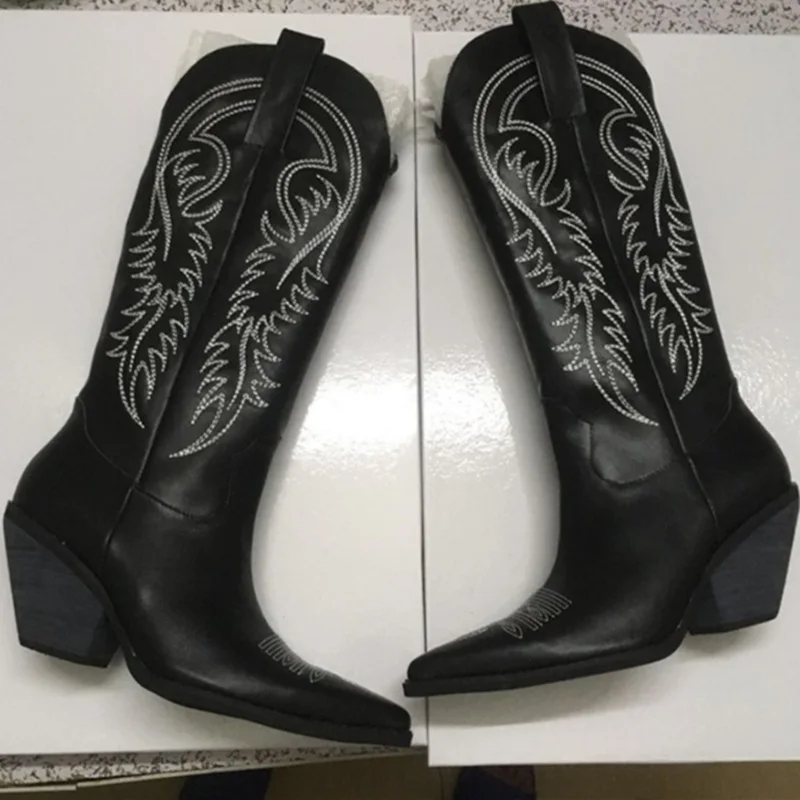 Zapatos mujer сапоги до колена Для женщин с вышивкой из натуральной кожи ковбойские сапоги Вестерн Туфли на каблуке-рюмочке женская обувь ботинки с высоким голенищем лодки