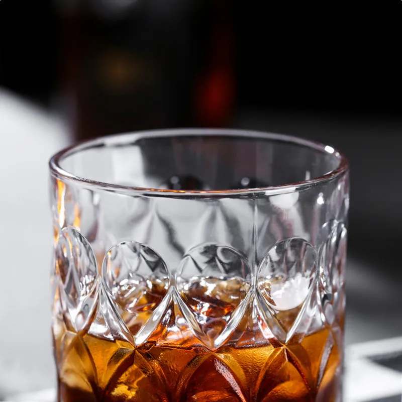 Houseware Premium Crystal Whiskey Glasses Drinking Glasses Lead-free Glass Engraved Cognac Glass Perfect for Cocktail Juice