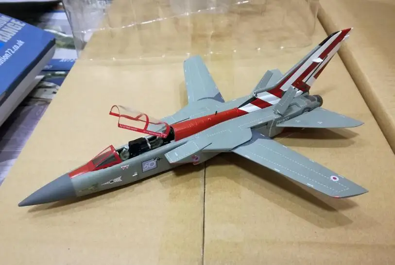 PANAVIA TORNADO F3 ZE907 65 SQN RAF 1/72 литье под давлением модель самолета AV72