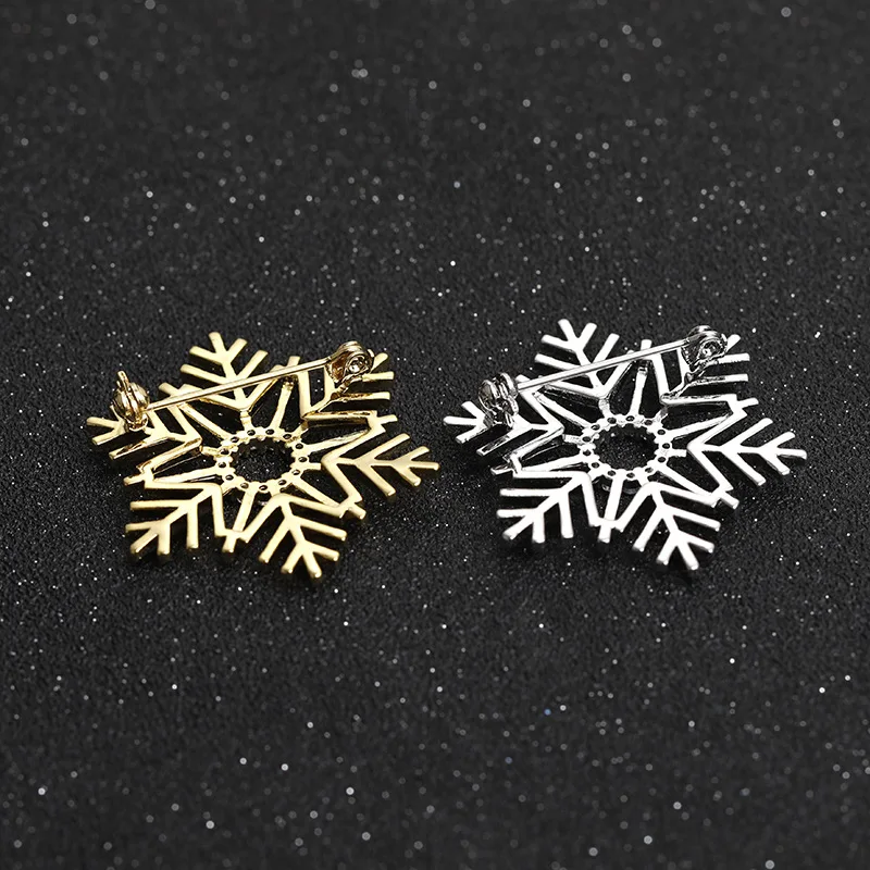 Blucome Luxury CZ Cubic Zirconia Snowflake Brooch Winter Holiday Christmas Statement Snowflake Brooch Pin for Women