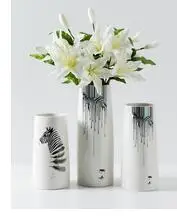 

ZEBRA PATTERN CERAMICS VASES FLOWER INSERT ORNAMENTS PAINTED WHITE PORCELAIN CRAFTS VASE DESKTOP DECOR MODERN HOME DECORATION
