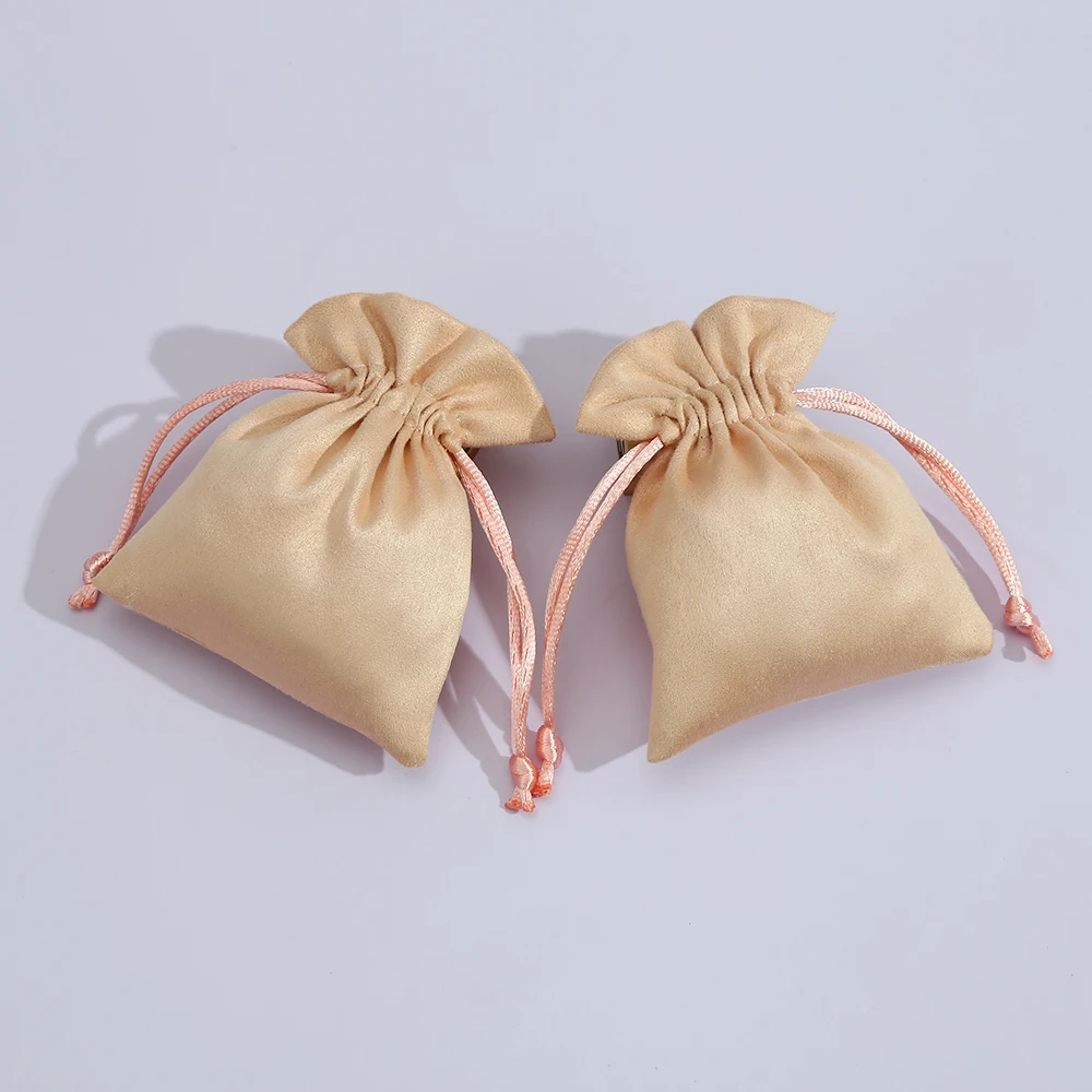 50pcs High Quality flannel Storage Velvet Bags Beads/Tea/Candy/Jewelry Organza Drawstring Bag for Wedding Christmas Gift Pouches 2021 50pcs jewelry velvet bag beam flannel storage pouch wedding candy time christmas gift packaging fashion simple atmosphere