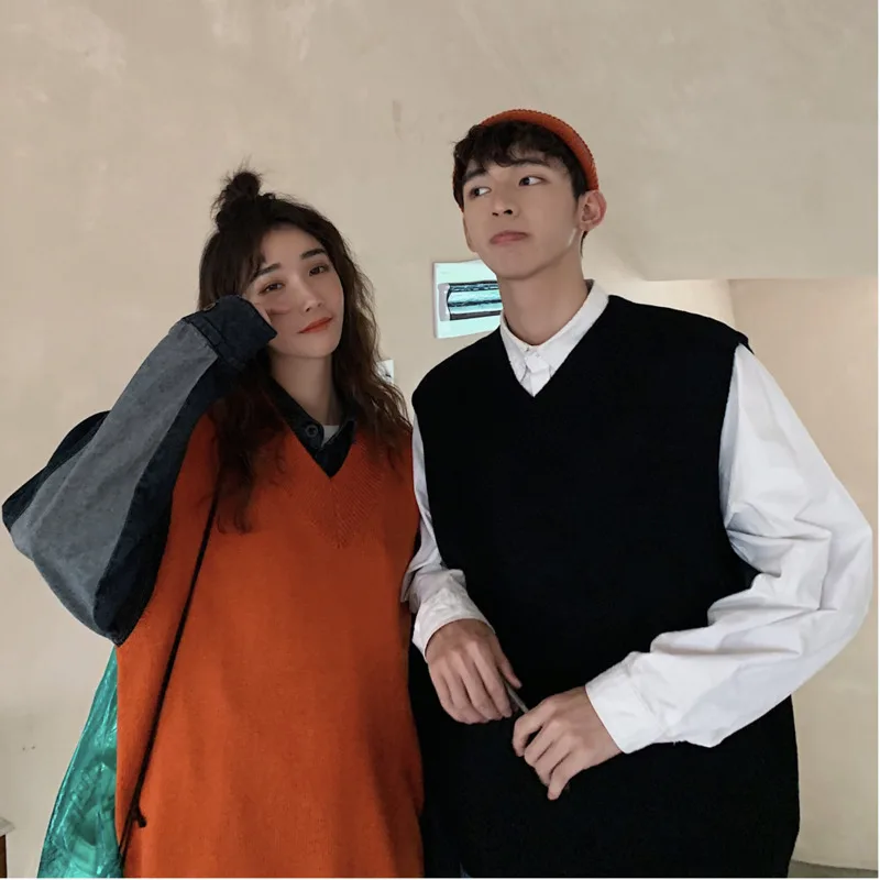 

2019 Autumn And Winter New Couple Vest V-neck Solid Color Fashion Casual Simple Loose Knit Pullover Black / Red M-2XL