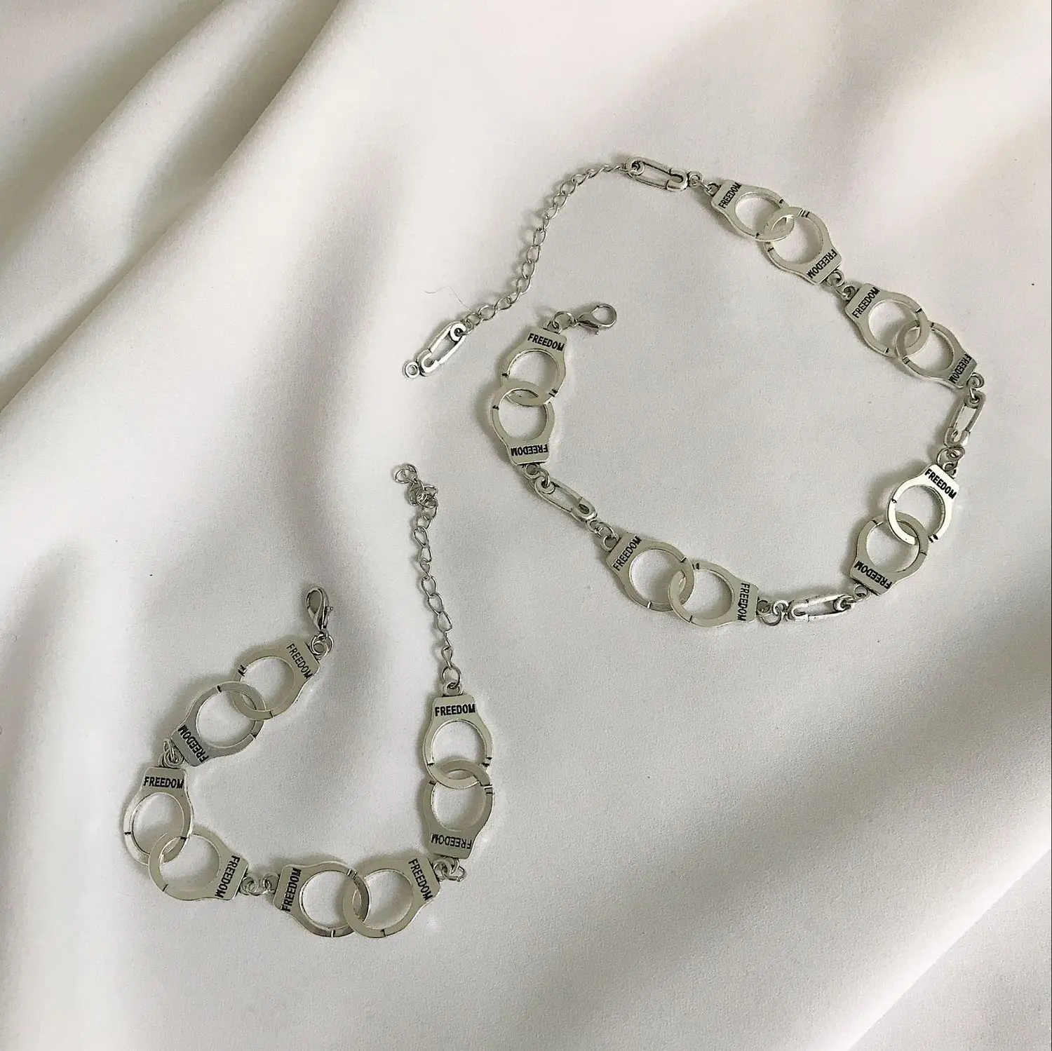 Gothic Style Handcuffs Choker Collar Necklace Women Handmade Geometric Bracelet