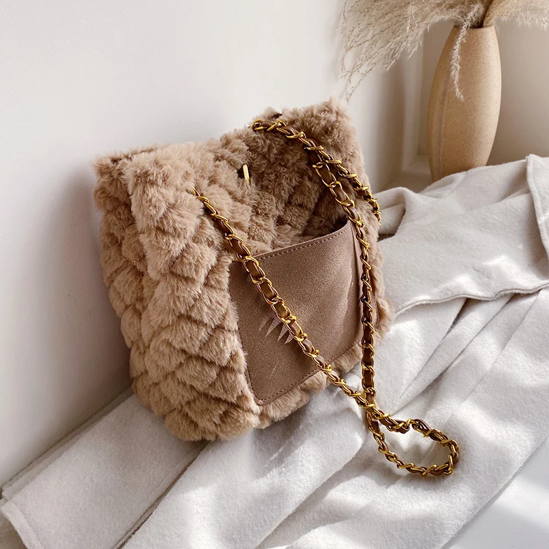 

2020 winter new female bag fashion bucket bag lady chain bag casual messenger bag daily female bag lady bag
