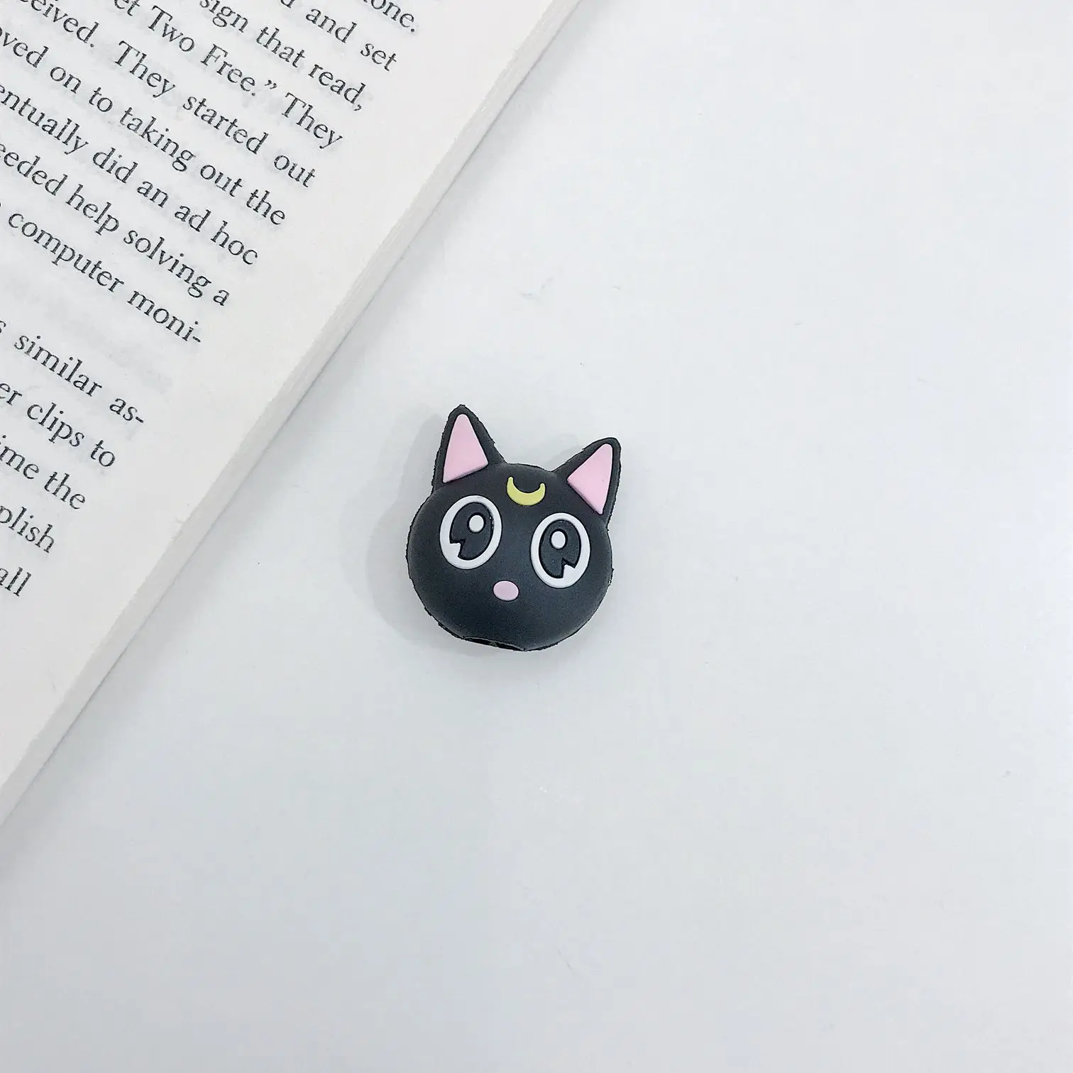 Cartoon Lovely For airpods Earphone USB line Protector Sleeve Wire Cover Cute Phone USB Charger Cable Winder Protective Case