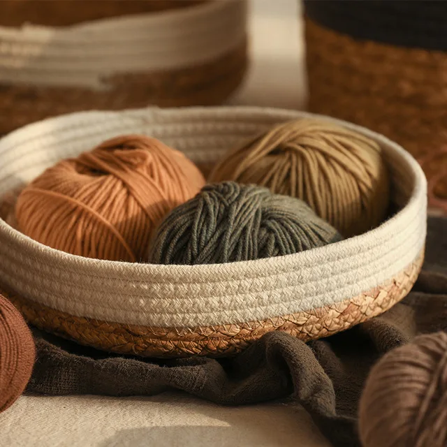 Panier Rond Avec Couvercle En Rotin Naturel Blanc Et Bleu D39xH29cm