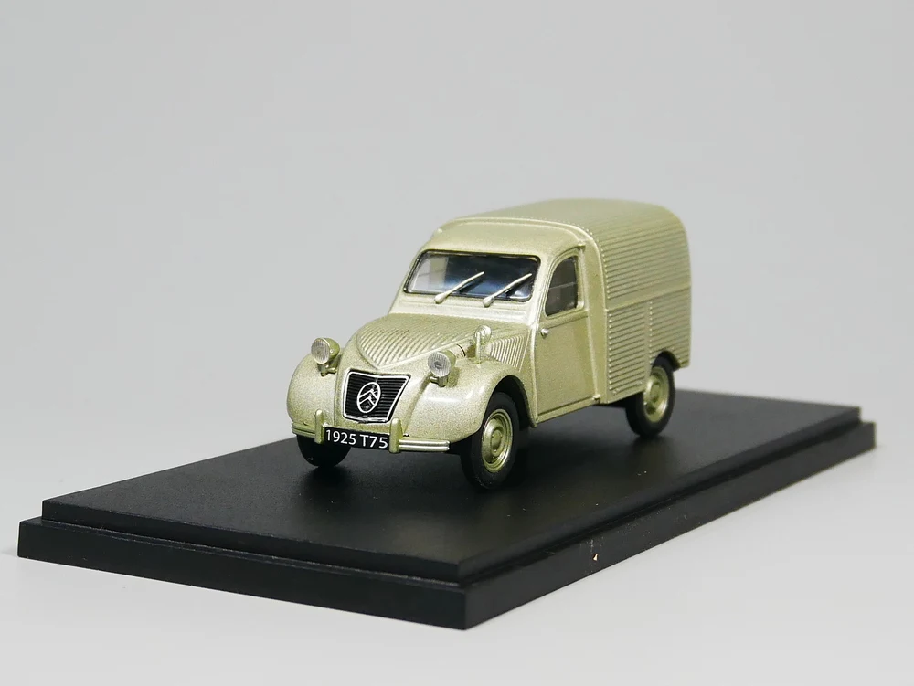 Eligor 1:43 Citroen 2CV литая под давлением модель автомобиля - Цвет: Золотой