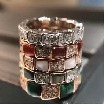 

1:1 high quality snake ring, temperament color matching, malachite color and texture are very positive