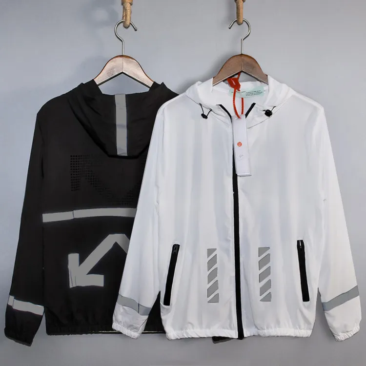 

European And American Streets Popular Brand Ow Night Riding Stripes Reflective Coat Purchasing Agents Men And Women Couples Hood