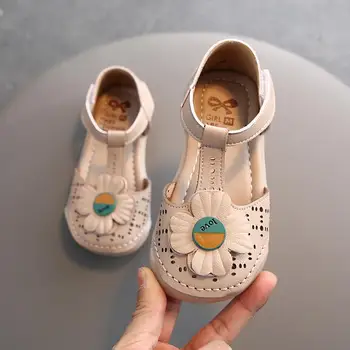 

Small Children's Baby Shoes 1-2-3 Years Old Soft Bottom Princess Shoes 2020 Summer New Girls Small Flower Baotou Sandals