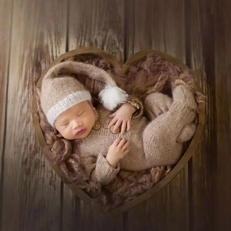 Baby Photography Props Wooden Heart Shape Box Newborn Infants Photo Posing Shooting Prop Accessories