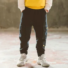 Детские брюки г., новые весенние Стильные повседневные штаны в Корейском стиле для мальчиков Модный комбинезон с тремя карманами для больших мальчиков