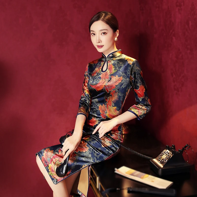 

Sheng Coco Autumn Velvet Cheongsam Daily Dresses Chinese Dress Long Sleeve Traditional Oriental Clothing Woman Knee Length Qipao